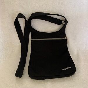 Jansport one zip Crossbody